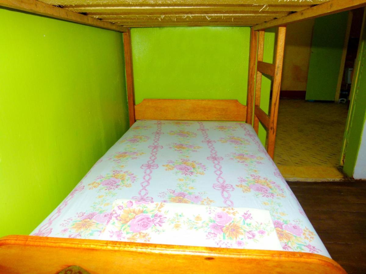 A&T Amazon Backpacker'S Bed & Breakfast Iquitos Dış mekan fotoğraf