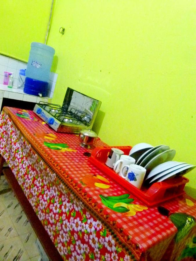 A&T Amazon Backpacker'S Bed & Breakfast Iquitos Dış mekan fotoğraf